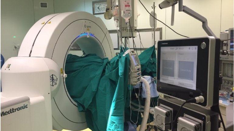 Το μέλλον της χειρουργικής της σπονδυλικής στήλης με τεχνολογία αιχμής